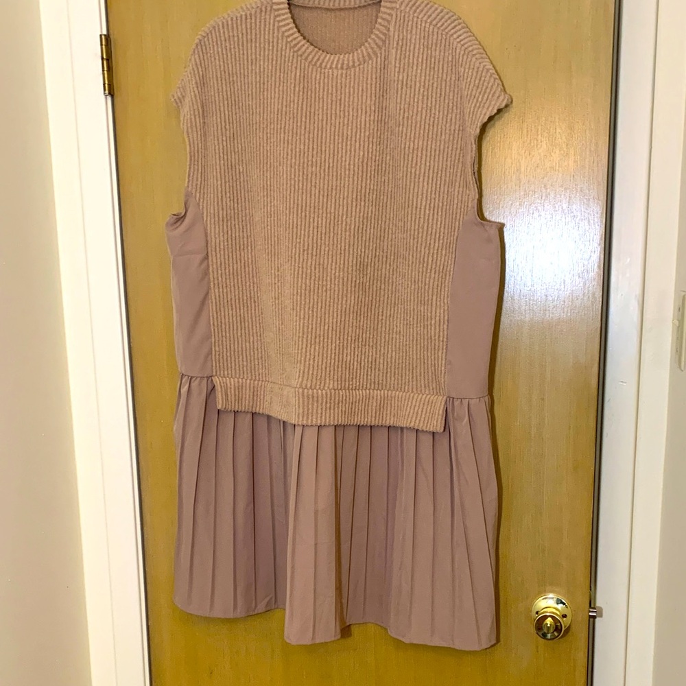 🤎🤎SHEIN CURVE BEIGE PLUS SIZE EASY PULLOVER FLOWY DRESS!🤎🤎 - Picture 1 of 6